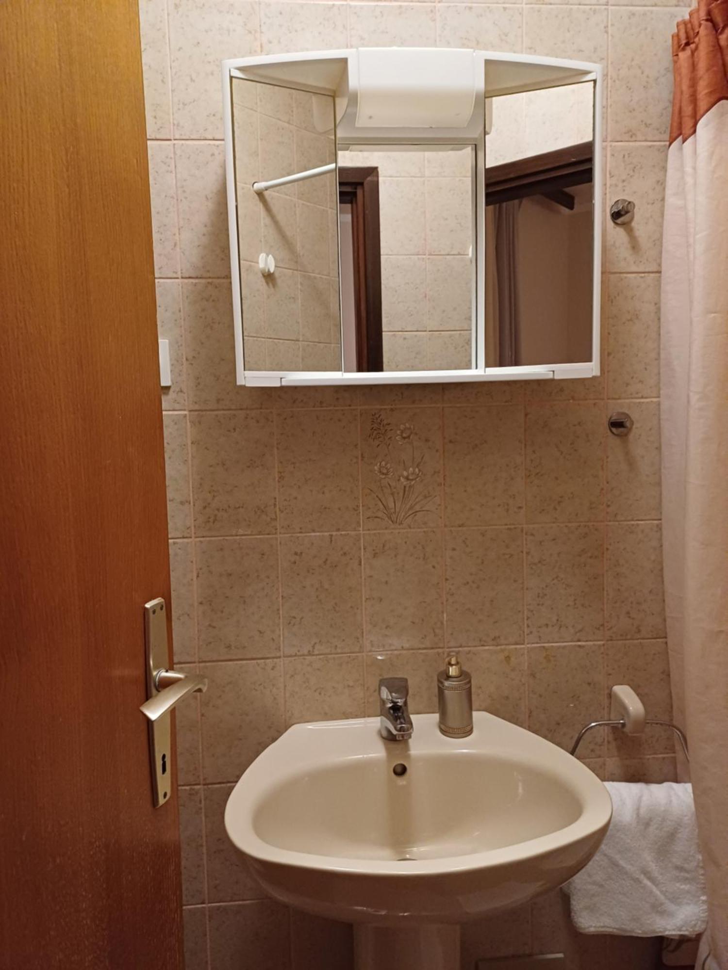 Tomulic Jasna I Miljenko Apartment Supetarska Draga Bagian luar foto