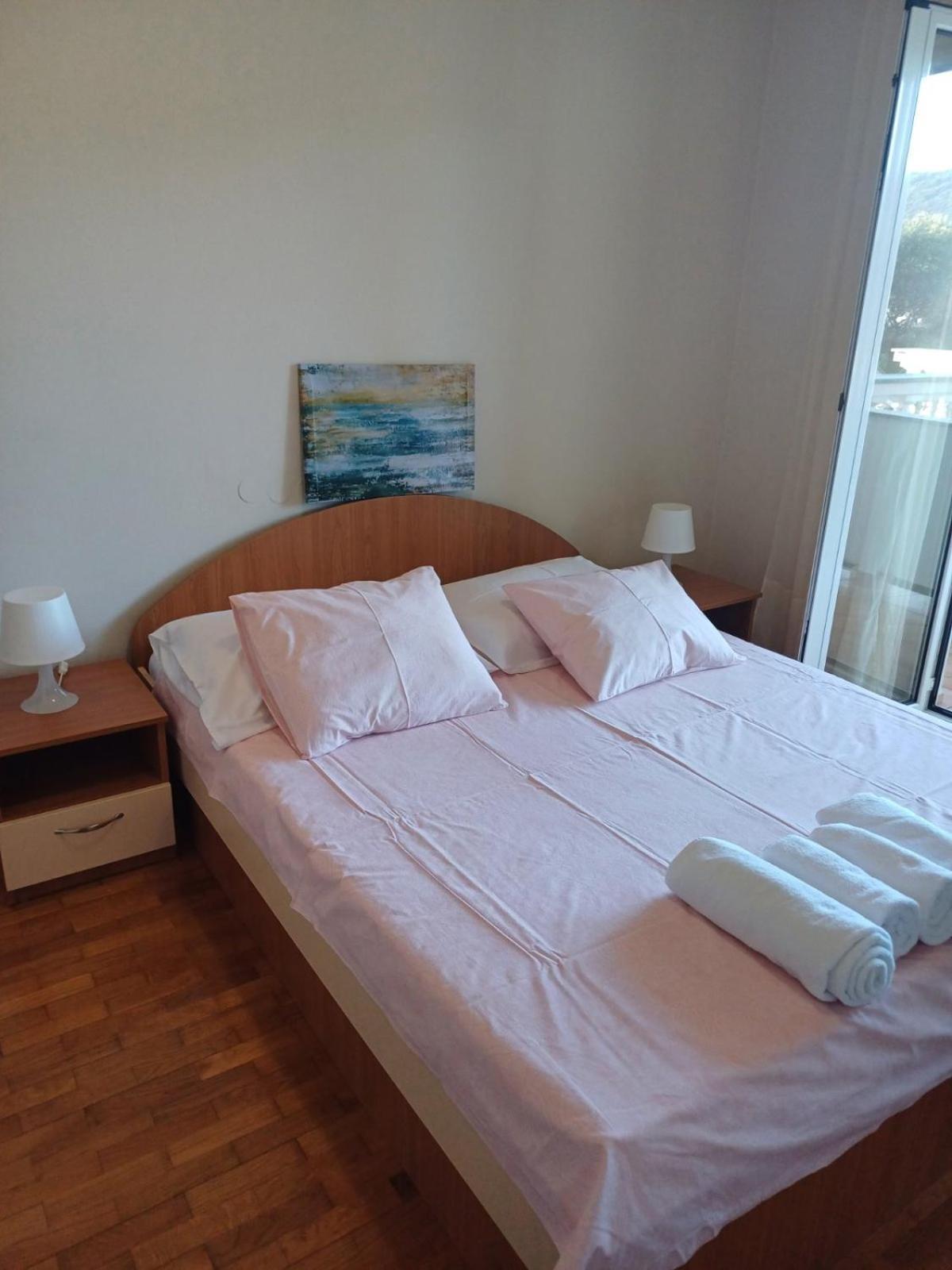 Tomulic Jasna I Miljenko Apartment Supetarska Draga Bagian luar foto