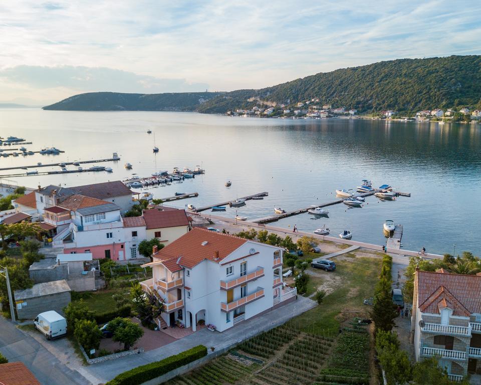 Tomulic Jasna I Miljenko Apartment Supetarska Draga Bagian luar foto